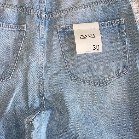 New Zenana High Rise Crop Flare Jeans size 30 - Picture 5 of 5